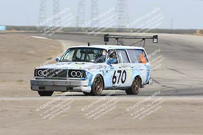 media/Sep-28-2024-24 Hours of Lemons (Sat) [[a8d5ec1683]]/1140am (Outside Grapevine)/